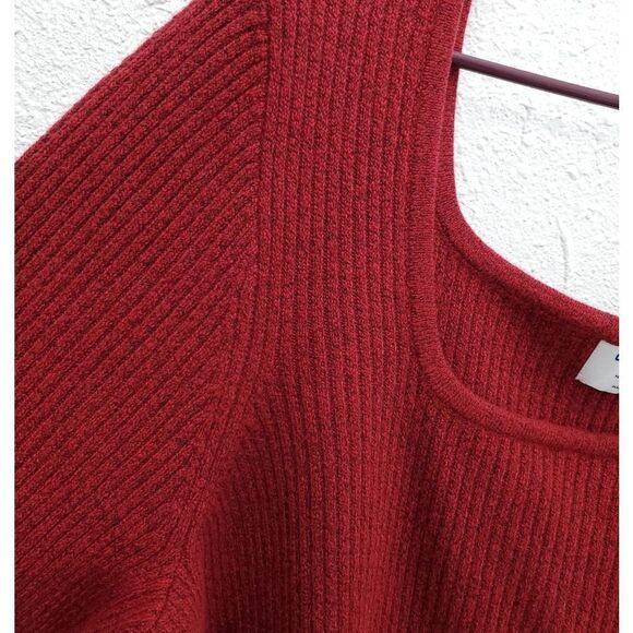 NWT Old Navy Fitted Crop Square Neck Ribbed Sweater - Picture 3 of 8
